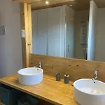 Aux Portes Du Mont Anis *