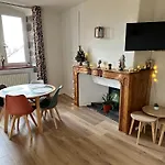 Aux Portes Du Mont Anis