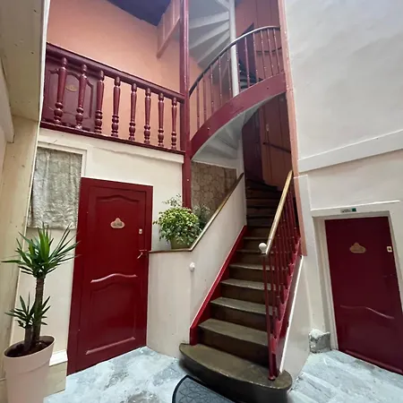 Aux Portes Du Mont Anis Le Puy-en-Velay