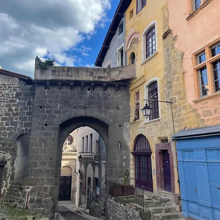 Aux Portes Du Mont Anis Le Puy-en-Velay