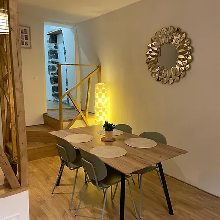 Aux Portes Du Mont Anis * Le Puy-en-Velay