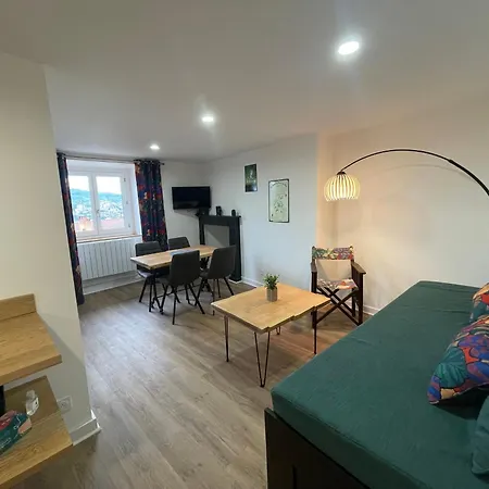 Aux Portes Du Mont Anis Le Puy-en-Velay