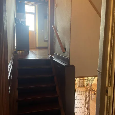 Aux Portes Du Mont Anis