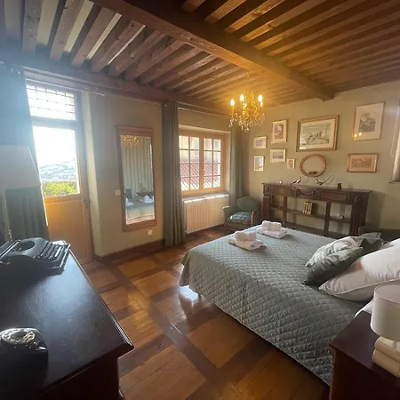 Aux Portes Du Mont Anis Apartament *