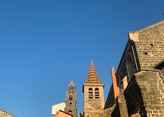 Aux Portes Du Mont Anis